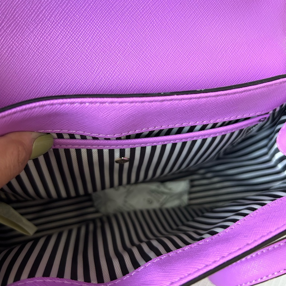 💜Kate Spade purse 💜 - Picture 4 of 6